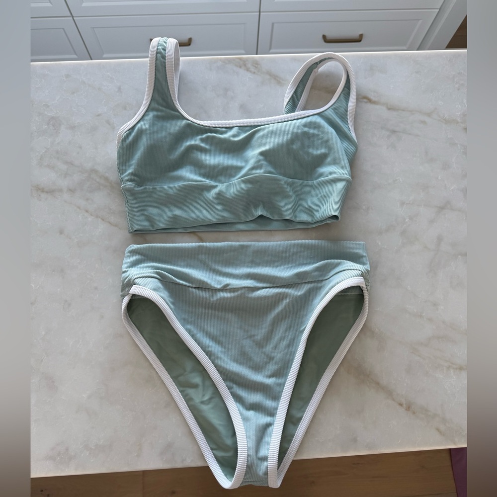 LainSnow Light Green Bikini Set